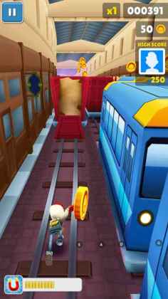 地铁跑酷九游版2025截图2
