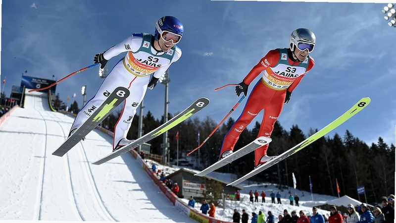 展现Ski Jumping Pairs 8双人滑雪跳跃的精彩瞬间,雪景跳台与两位运动员空中同步姿态,“滑雪跳跃双人8 空中动作”