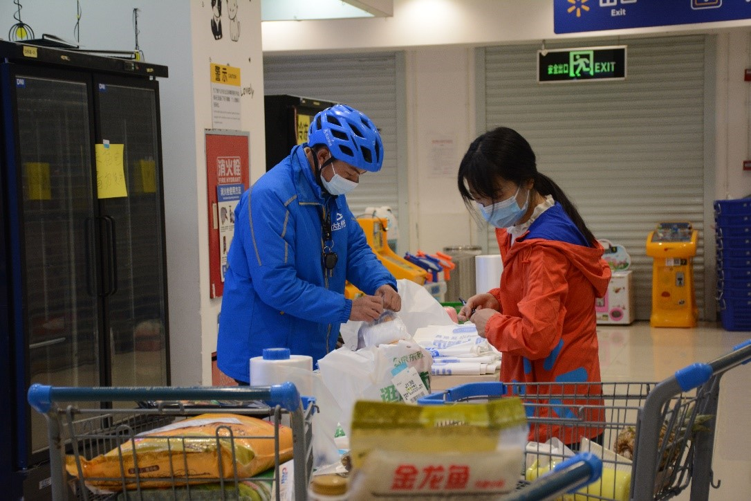 东商到家师傅服务过程实拍