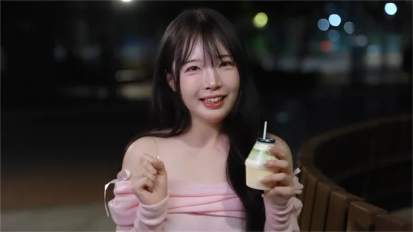 嘘美女拍摄中截图 嘘美女拍摄中截图