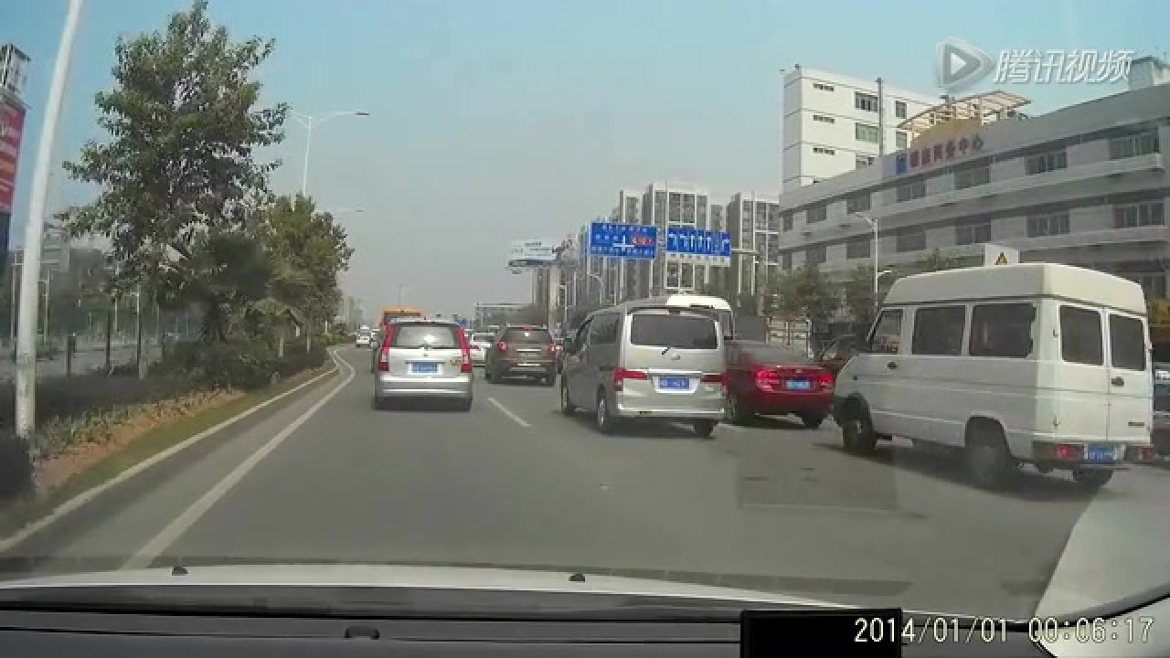 Speedline行车记录仪白天拍摄画面清晰度