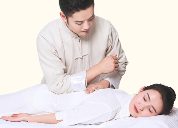 健康秀山秀山保健按摩正规理疗推拿
